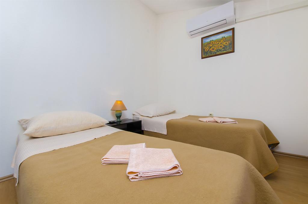 Rooms Marijana Caporice Exterior foto